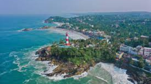 kovalam beach